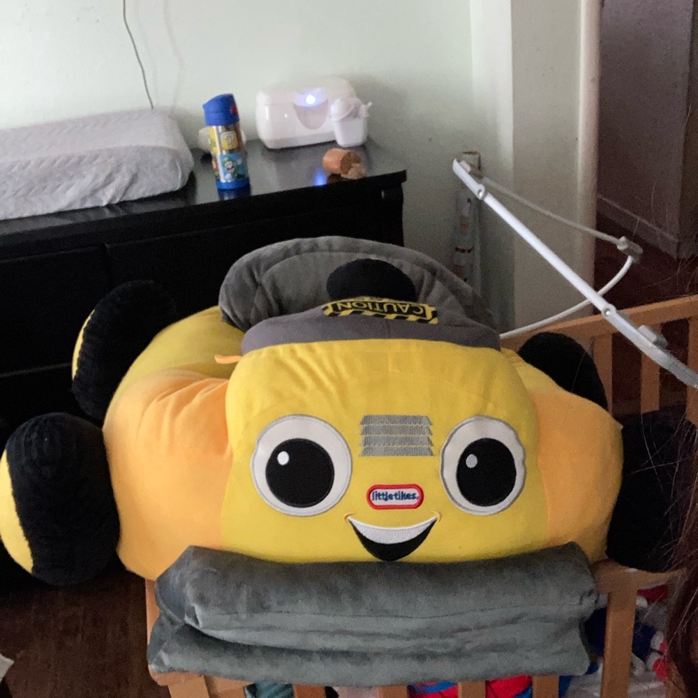 Little Tikes Baby Plush Car